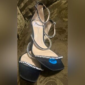 Black Betsy Johnston Size 10 5-inch Heels